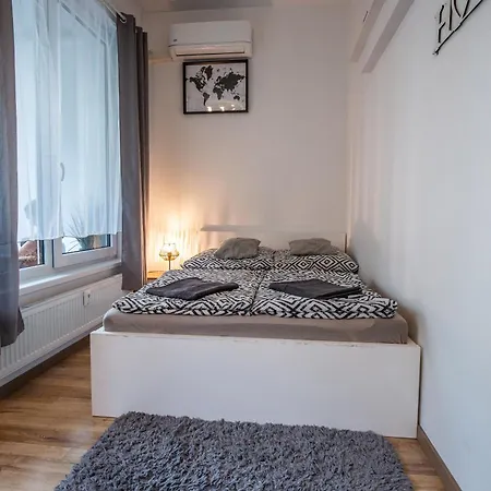 Sancova Street Lägenhet Bratislava